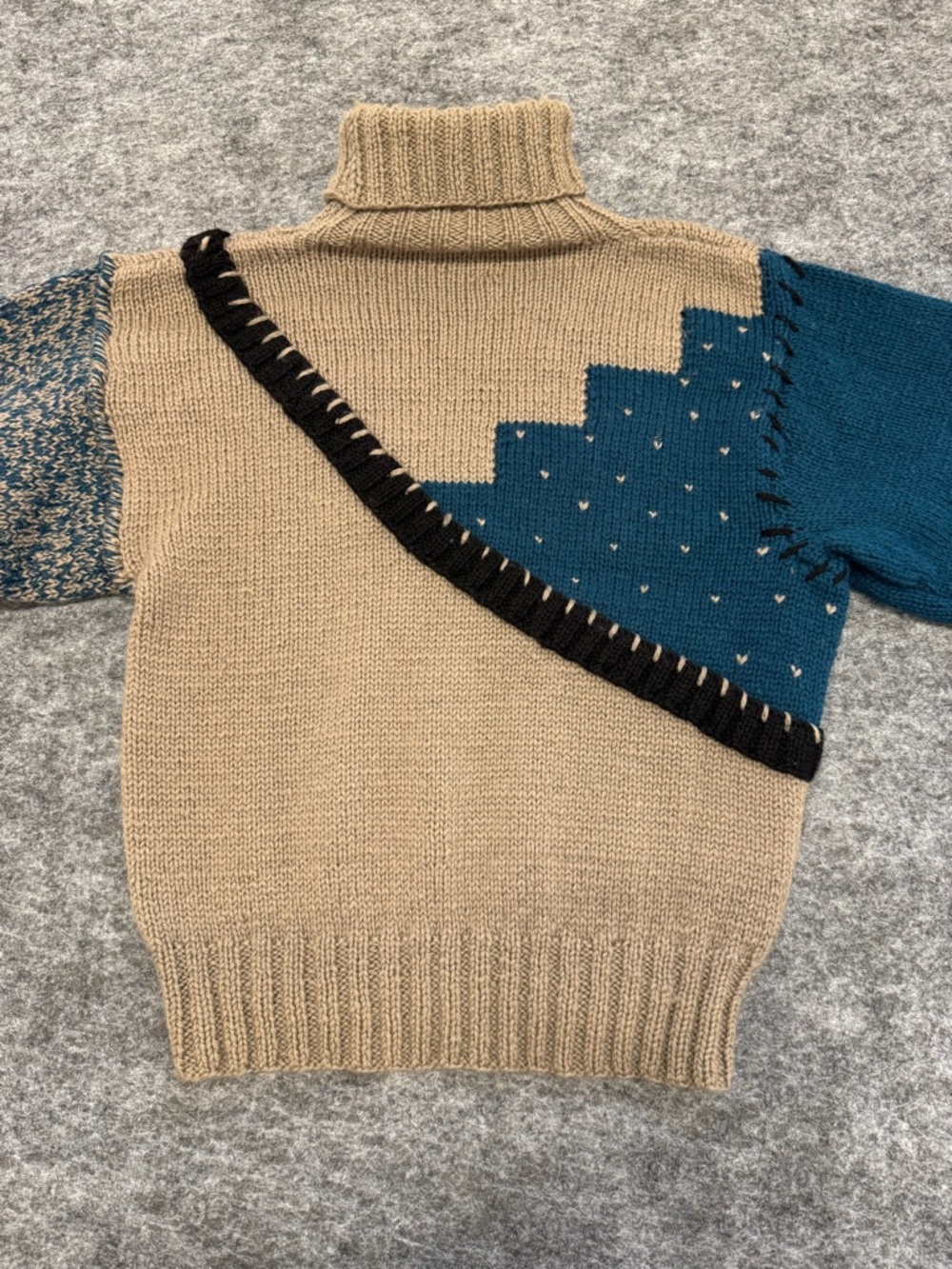 Berer Hand Knit Colorblock Turtleneck Sweater